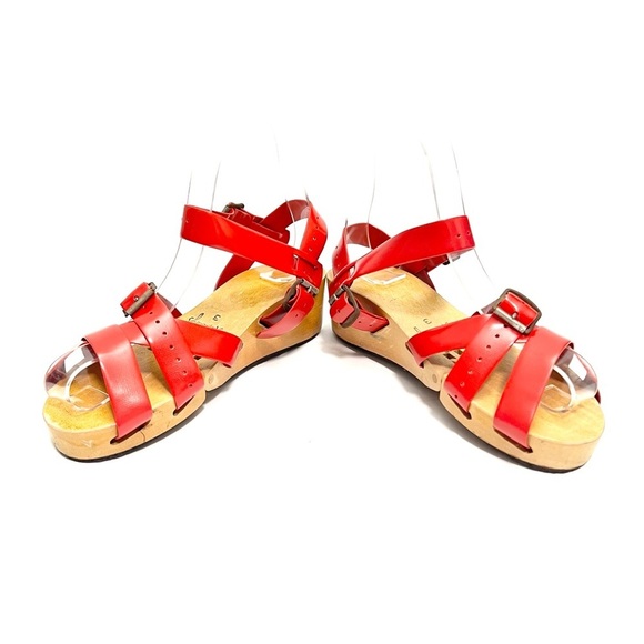 FLEXICLOGS | Vintage 1950s red strappy vinyl articulated wooden sole sandals - Picture 5 of 8